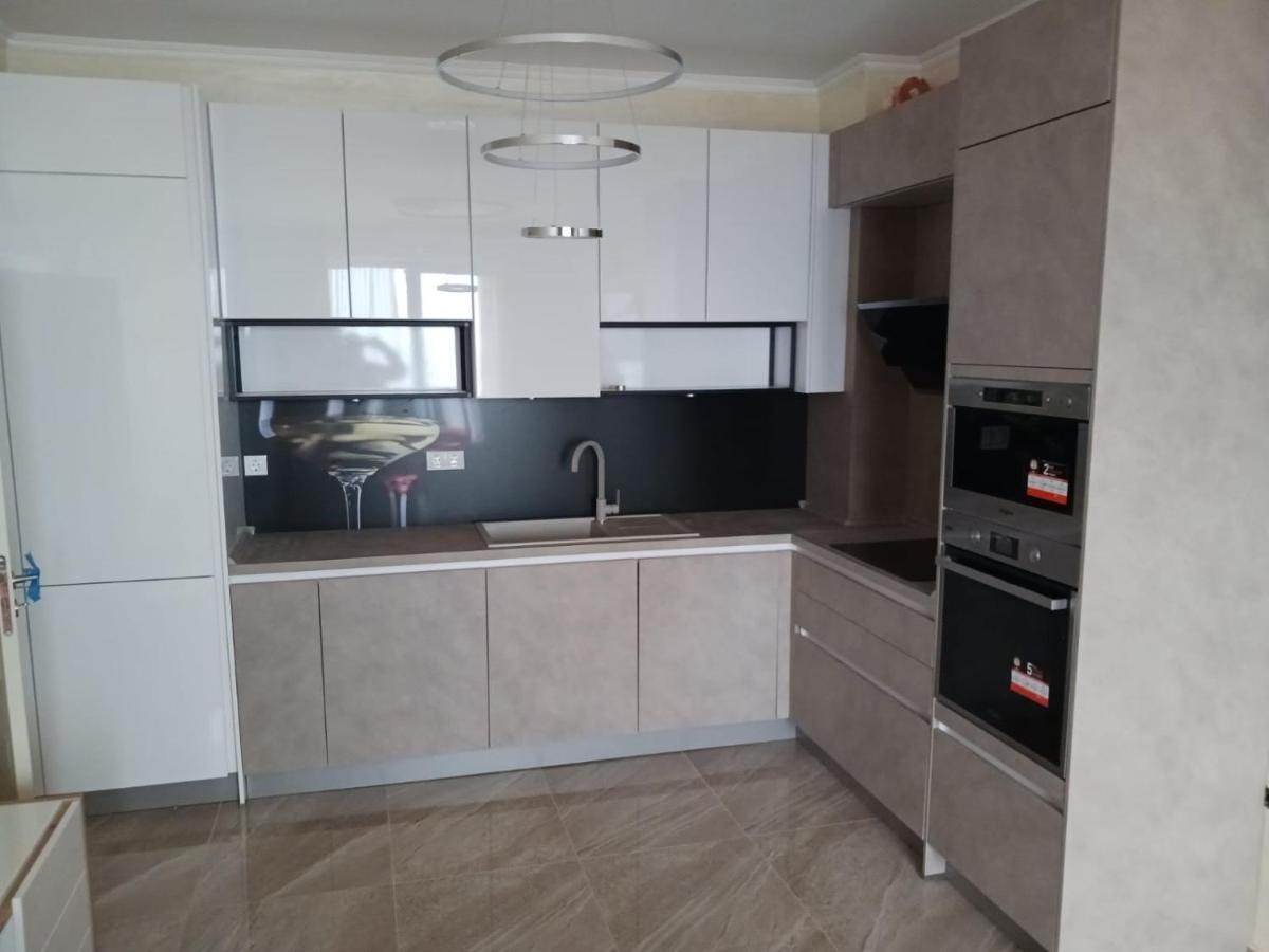 Luxury Penthouse Apartments At Valencia Gardens 부르가스 외부 사진