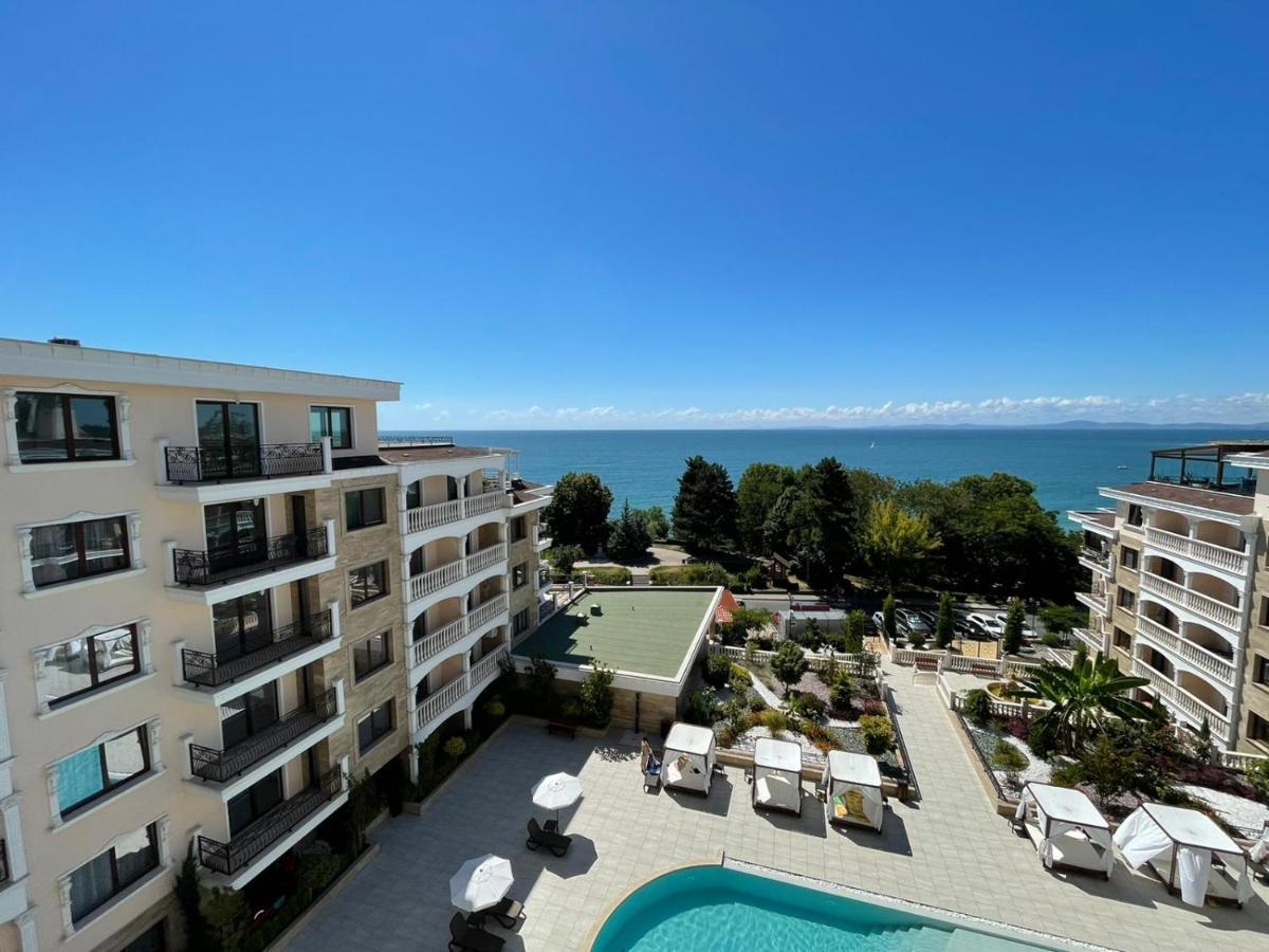 Luxury Penthouse Apartments At Valencia Gardens 부르가스 외부 사진