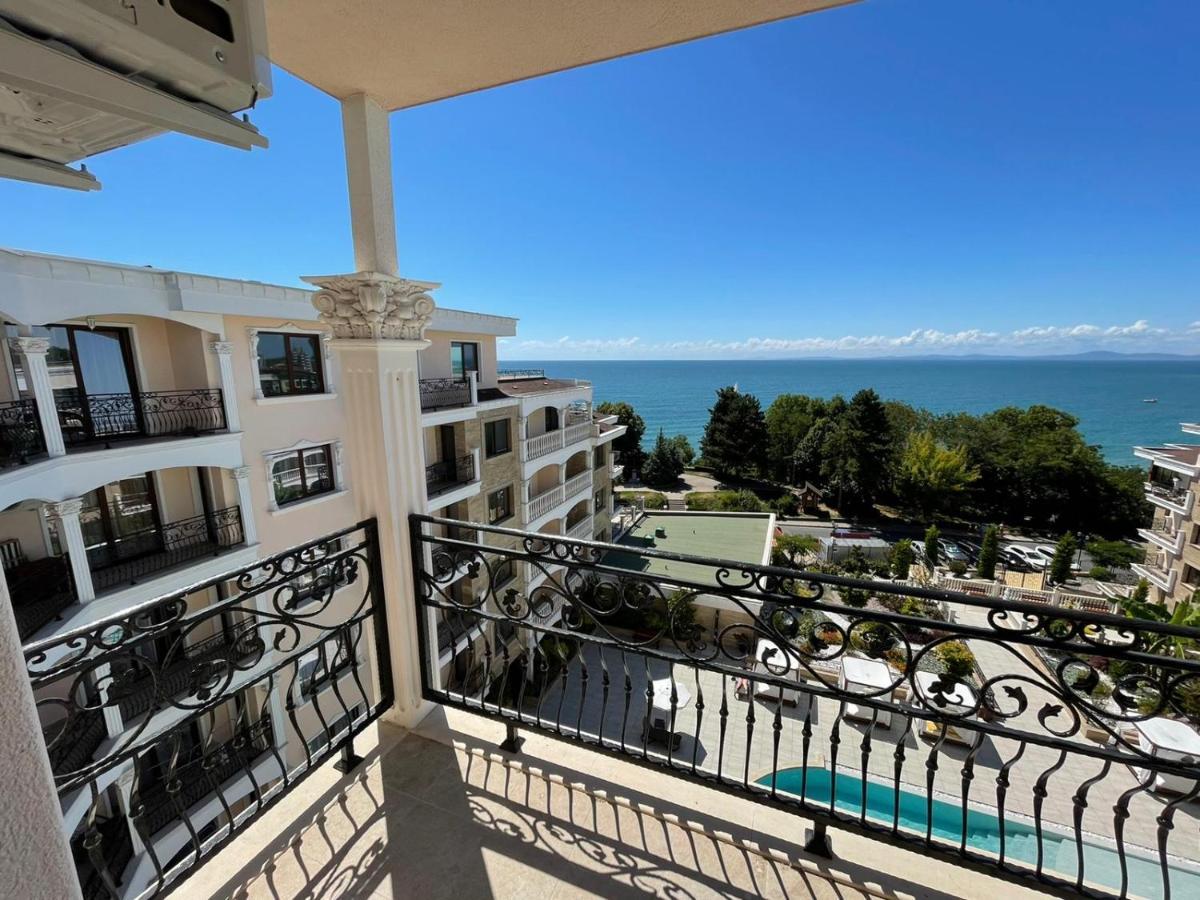 Luxury Penthouse Apartments At Valencia Gardens 부르가스 외부 사진