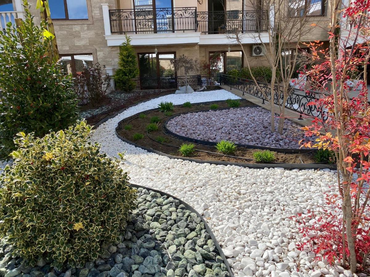 Luxury Penthouse Apartments At Valencia Gardens 부르가스 외부 사진